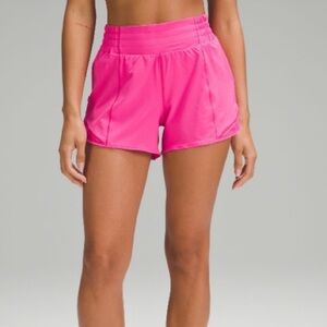 Lululemon Hotty Hot High-Rise Lined Short 4" size 4 LIKE NEW